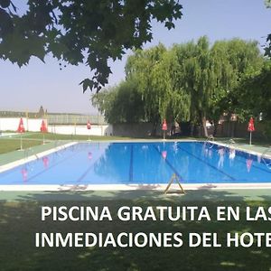 Hotel Plaza Manjon